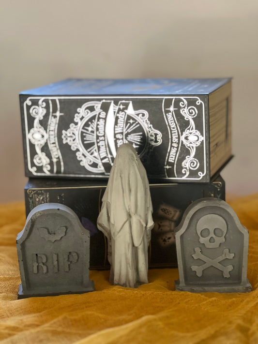 Tombstones (Set of 2)